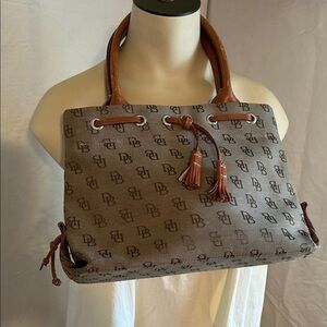 DOONEY & BOURKE BROWN TAN CANVAS & LEATHER TRIM VINTAGE BAG